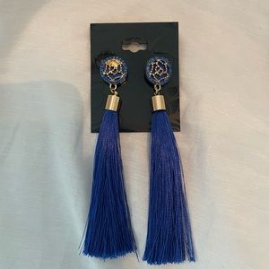 NWT blue earrings, small piece missing